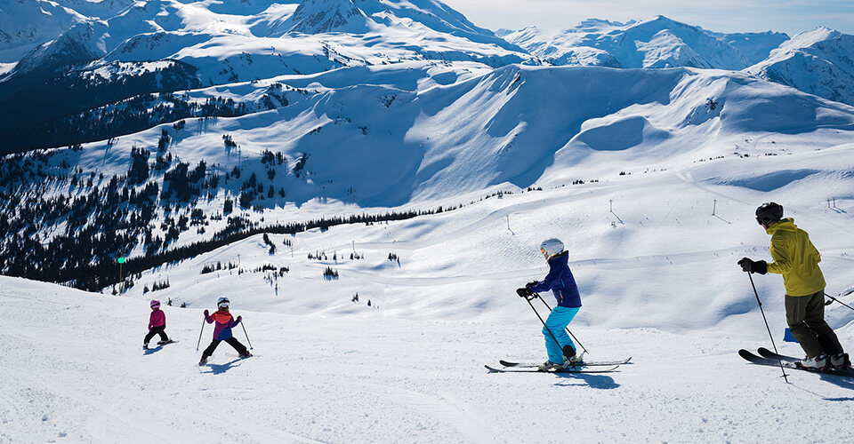 耀世娱乐x高端滑雪场